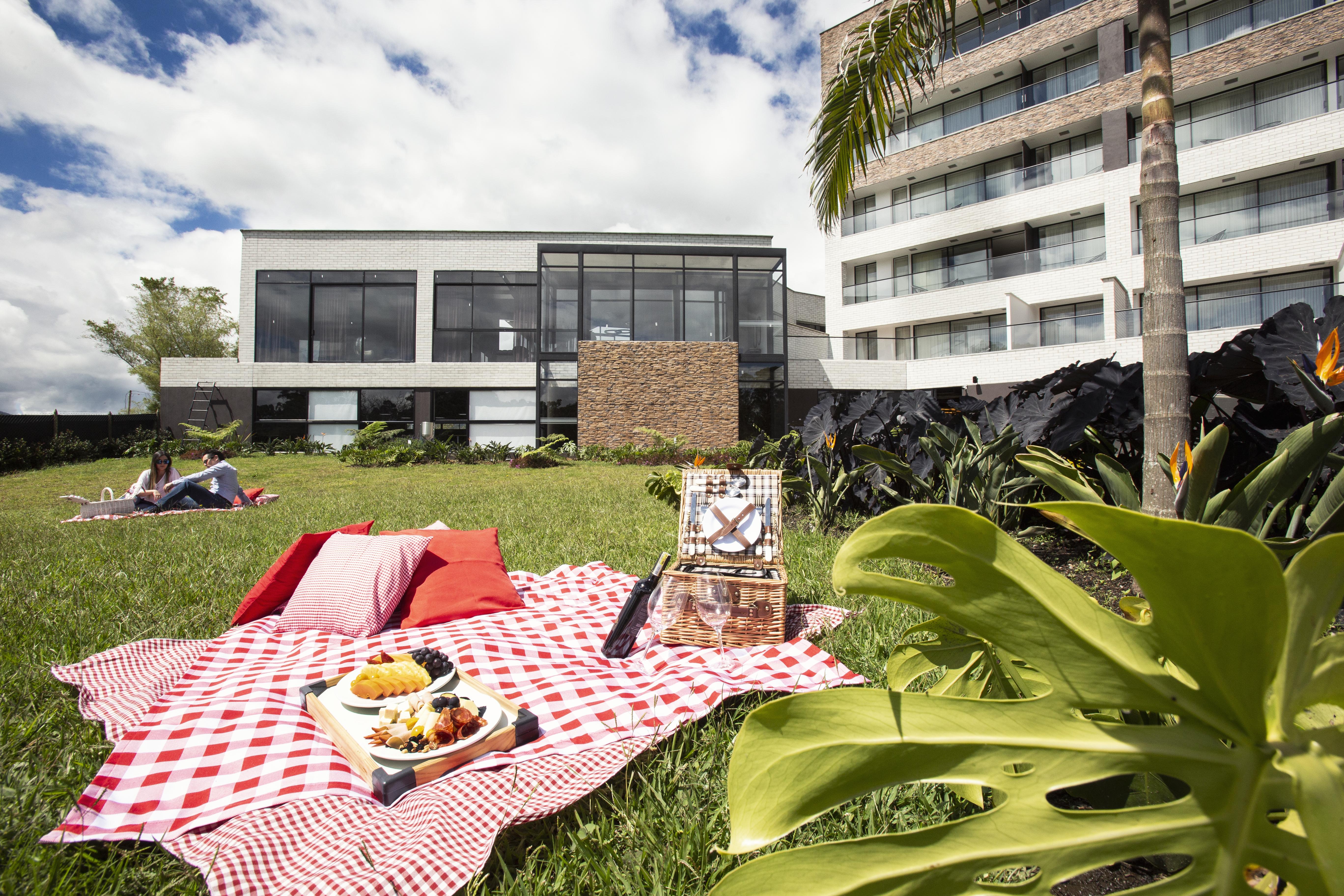 Hotel Lagoon Rionegro Exterior photo